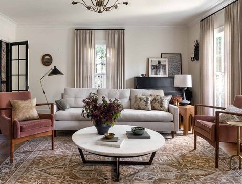 Traditional Living Room Ideas and Inspiration | Hunker Art Deco Living Room Ideas, Heidi Caillier, Traditional Style Living Room, Traditional Entryway, Art Deco Living, Deco Living Room, Art Deco Living Room, French Country Living Room, Living Vintage