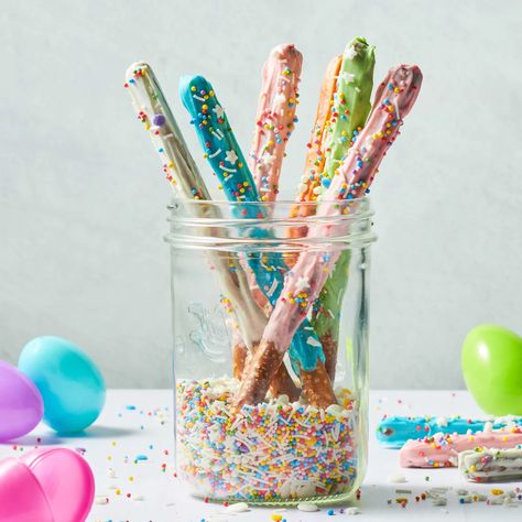 Spring Pretzel Rods – Cooking Panda's Store Easter Pretzel Rods, Melt White Chocolate Chips, Dye Free Sprinkles, Easter Pretzel, Natural Sprinkles, Melted White Chocolate, Cooking Panda, Chocolate Covered Pretzel Rods, Melting White Chocolate