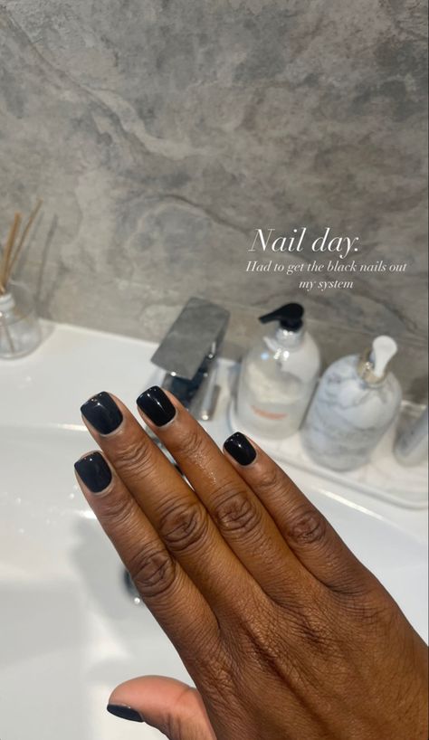 Black Nails Black Women, Nail Polish Style, Polish Style, Boards Ideas, Girl Nails, Bathroom Aesthetic, Vision Boards, Girls Nails, Girls Black