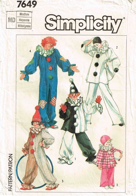 Pierrot Costume, Clown Suit, Pierrot Clown, Clown Core, Suit Hat, Cute Clown, Clown Costume, Costume Patterns, Ruffled Neckline