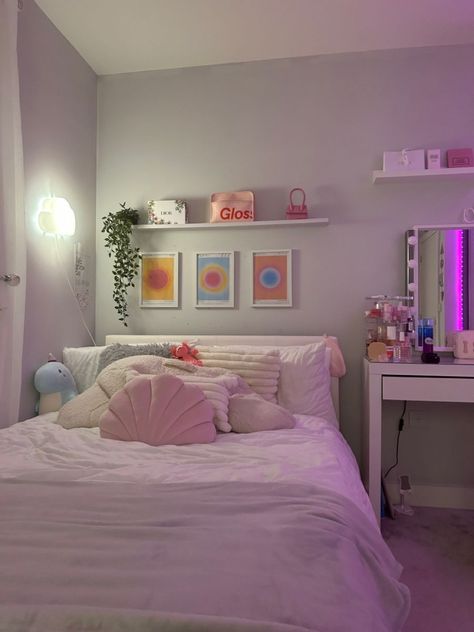 pink preppy room  aesthetic cute room ideas aesthetic pink preppy soft pink room aesthetic preppy hot pink aesthetic room preppy pink room ideas aesthetic preppy pastel pink room aesthetic preppy Room Ideas Aesthetic Preppy, Pink Room Ideas Aesthetic, Pink Beachy Room, Soft Pink Room Aesthetic, Room Ideas Aesthetic Pink, Cute Room Ideas Aesthetic, Aesthetic Cute Room, Pink Preppy Room, Preppy Room Aesthetic