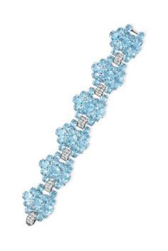 Cartier Vintage, Better Vision, Beautiful Baubles, Cartier Jewelry, Aquamarine Jewelry, Royal Jewels, Aqua Marine, Art Deco Jewelry, Diamond Bracelets