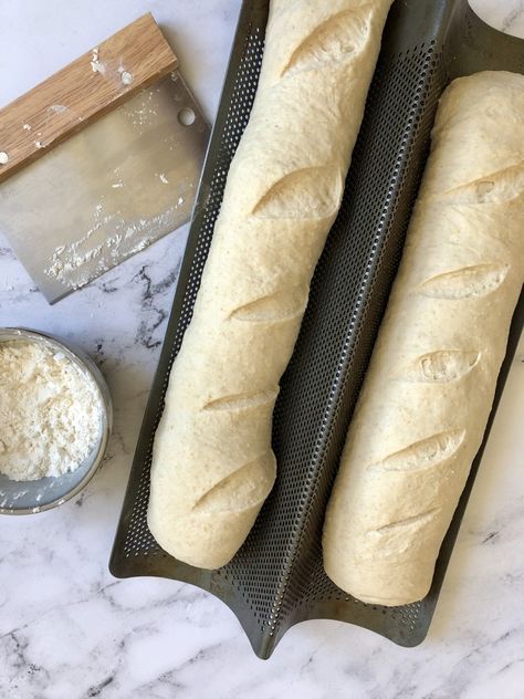 Beginner French Bread - That Bread Lady Bread For Beginners, Easy French Bread, Easy French Bread Recipe, Beginner French, Bread Loaf Pan, French Bread Loaf, French Loaf, Homemade French Bread, Kitchen Aid Recipes