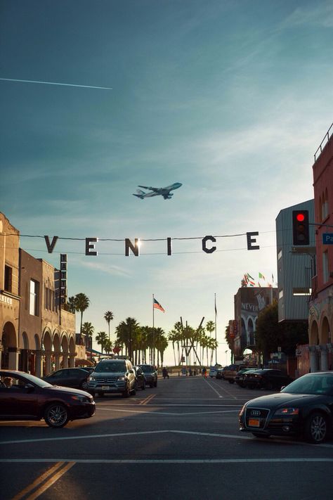 Wonderful but not really real Venice Beach California, Cali Life, California Vibe, California Photography, City Of Angels, California Dreamin', Venice Beach, California Travel, Travel Inspo