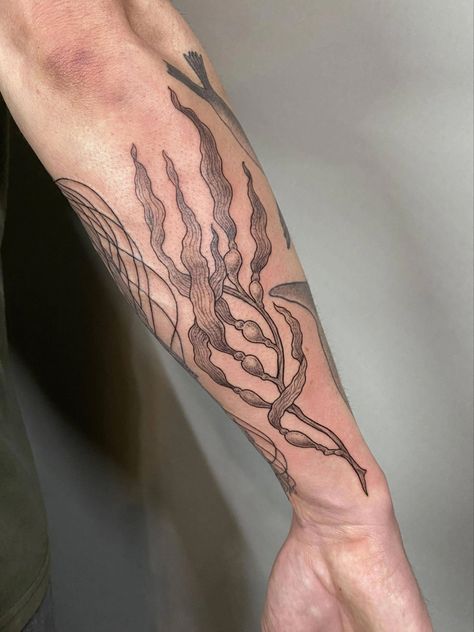 Tattoos Around Arm, Seaweed Tattoo, Plus Size Tattoos, Marine Tattoo, Hawaii Tattoos, Around Arm Tattoo, Seahorse Tattoo, Shell Tattoos, Fresh Tattoo