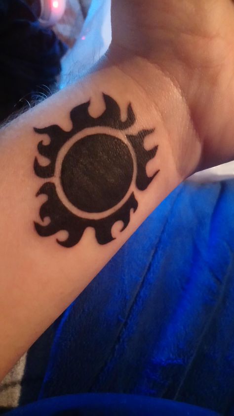 Sun Pirates Tattoo One Piece Sunny Tattoo, Lowkey One Piece Tattoo, Sun Pirates One Piece, Tato One Piece, Sun Pirates Tattoo, Simple One Piece Tattoo, Pirates Tattoo, Tattoo Queen, Wolf Tattoo Ideas