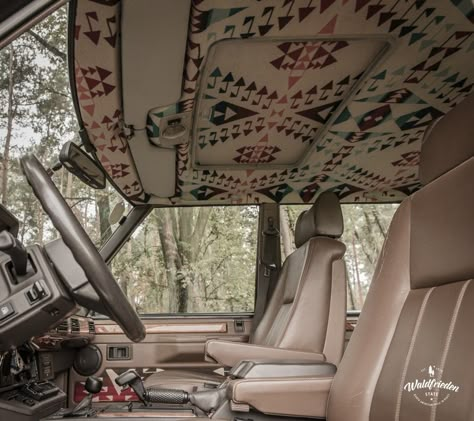 Truck Interior Accessories, Kangoo Camper, Western Car, Cool Truck Accessories, Car Interior Diy, Inside Car, Custom Car Interior, Truck Mods, Range Rover Classic