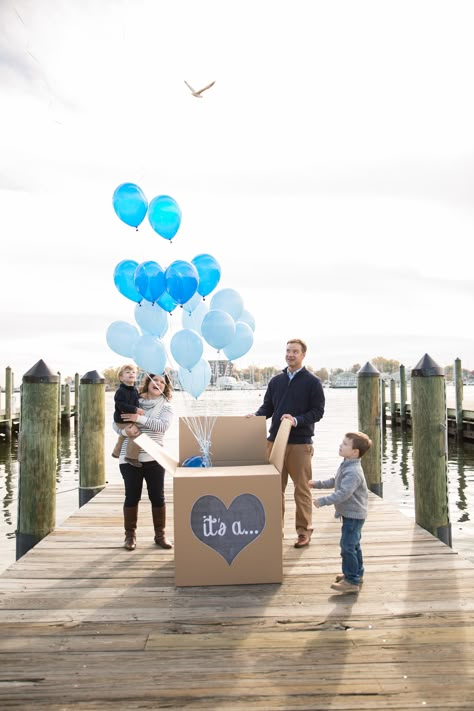 Gender Reveals With Siblings, Gender Reveal Theme Ideas, Gender Reveal Activities, Sibling Gender Reveal, Gender Reveal Photo Shoot, Gender Reveal Theme, Gender Reveal Box, Unique Gender Reveal, Simple Gender Reveal