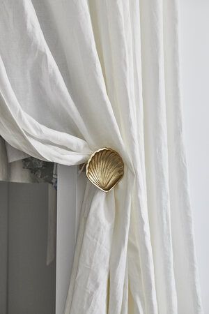 Curtain | DRAPERLY BELGIAN FLAX WHITE LINEN CURTAIN Gold Clam | TARGET GOLD SHELL TRINKET DISH Linen Curtains Bedroom, Hall Curtains, White Curtains Bedroom, White Linen Curtains, Three Birds Renovations, Three Birds, White Curtains, Curtain Designs, Linen Curtains