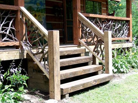 Rustic Outdoor Stair Railing Ideas, Rustic Railing, Log Railing, Outdoor Railing, Rustic Deck, Farm Landscaping, Deck Stair Railing, Farm Homes, Outdoor Stair Railing