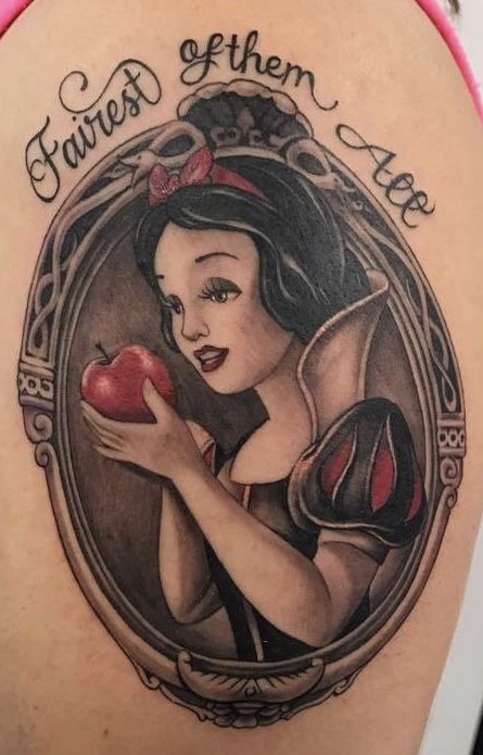 Snow White Tattoo, Disney Tattoos Quotes, Snow White Tattoos, Mirror Tattoos, Disney Sleeve Tattoos, Tattoo Cute, Disney Sleeve, Epic Tattoo, Disney Snow White