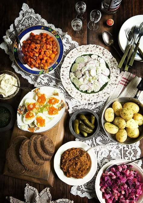 Eastern European Recipes, Spiced Carrots, Radish Salad, European Recipes, Ukrainian Recipes, European Cuisine, European Food, Russian Recipes, Eastern European