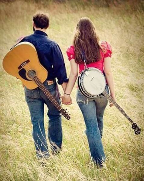 Carrying Guitar On Back, Pose With Guitar, Guitar On Back, Freshman Formal, Engagement Portraits Poses, Nature Themed Wedding, Real Photography, Musician Photography, Engagement Portrait