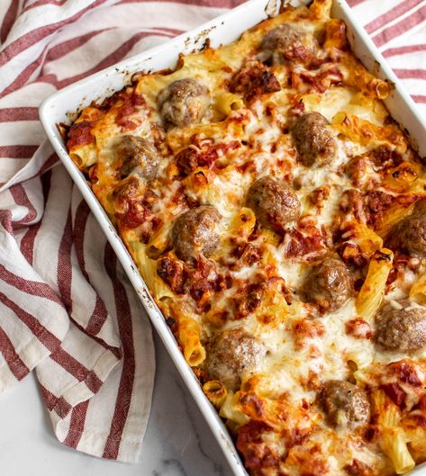 Baked Pasta with Meatballs Baked Pasta With Meatballs, Pasta With Meatballs, Pasta Seasoning, Meatball Pasta, Baked Pasta, Italian Meatballs, Best Cheese, Pasta Shapes, Pasta Bake