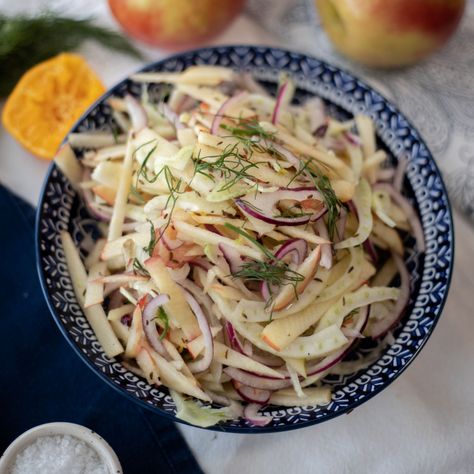 Apple Fennel Slaw Recipe, Fennel And Apple Salad, Fennel Slaw, Apple Coleslaw, Champagne Recipe, Apple Slaw, Champagne Vinegar, Fennel Salad, Autumn Salad