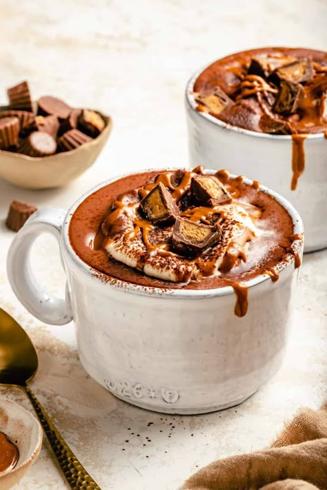 Peanut Butter Hot Chocolate #peanutbutter #hotchocolate #cocoapowder #maplesyrup #drink #winterrecipe | Eat Love Eat Peanut Butter Hot Chocolate Recipe, Hot Chocolate With Cocoa Powder, Peanut Butter Hot Chocolate, Chocolate Peanutbutter, Cozy Drinks, Peppermint Hot Chocolate, Drink Inspiration, Hot Chocolate Recipe, Tasty Drinks