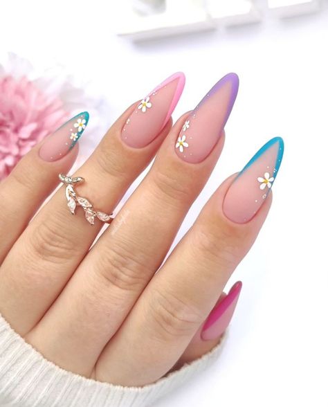 Modern Nail Art, Fun Nail Colors, Flower Nail Designs, Spring Nail Art, Nail Designs Spring, Floral Nails, Chic Nails, Nail Arts, French Tip Nails