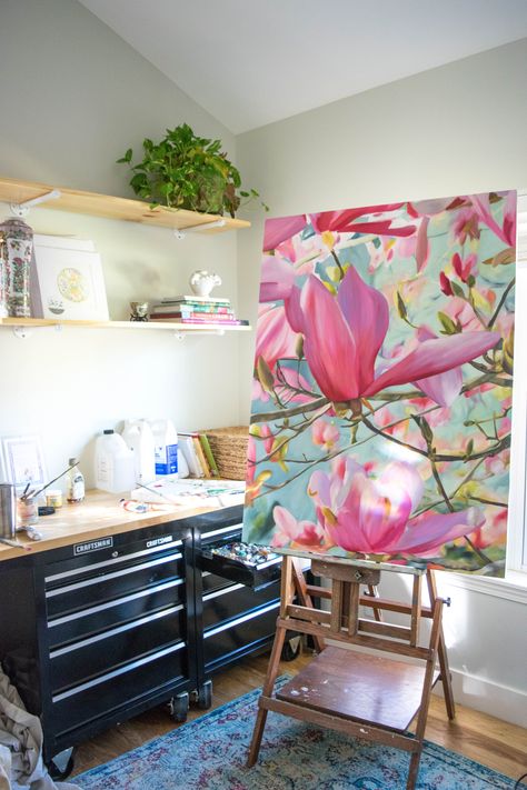 Oil Painting Storage, Home Paint Studio, Painting Studio Ideas, Art Space In Bedroom, Home Painting Studio, Artist Studio Workspaces, Oil Painting Studio, Painting Atelier, Artist Studio Space