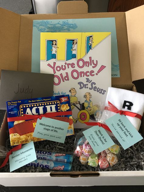 Retirement Gift | Congratulate someone on retiring with Dr. Seuss' "You're Only Old Once!" book and a box full of treats including Act II popcorn, Mentos, Dum-Dums suckers, and anti-senility socks (labeled left and right). Gift Card Displays, Dum Dums, Retirement Presents, Marketing Gift, Dyi Gifts, Appreciation Ideas, Staff Appreciation, Neighbor Gifts, Retirement Gift