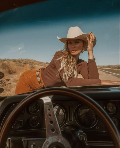 Cowgirl Desert Aesthetic, Modern Western Photoshoot, Saloon Photoshoot Ideas, Western Model Photography, Cowgirl Truck Photoshoot, Desert Cowgirl Photoshoot, Western Vibe Photoshoot, Western Glam Photoshoot, Western Cowgirl Photoshoot