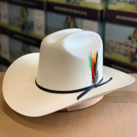 Sombrero Tombstone Horma Sinaloa $119.99 con ENVIO GRATIS. Para comprar llama al 323-312-3317 o haz click en la foto.
#caballobronco #texanas #sombrero #sombreros #sombrerosvaqueros #cowboyhat #sombrerosinaloa #sombrerotombstone #tombstone #westernhat #sinaloa #viral #viralvideos #viralreels #viralpost #westernwear #westernboots #westernfashion #westernfashion #sombrero1000X #sombreroconlistonnegro #sombrerodepalma #strawhat #sombrerohormasinaloa #tombstone #sombreroconplumas Cowboy Hats Women, Boot Hill, Tombstone Arizona, West Boots, Ostrich Legs, Short Leather Boots, Boots White, Boot Print, Cowboy And Cowgirl