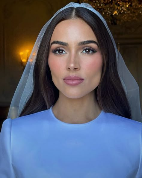 Olivia Culpo Makeup, Olivia Culpo Hair, Olivia Culpo Style, Fair Skin Makeup, Clipin Hair Extensions, Tape Ins, Bridesmaid Hair Makeup, Island Dress, Double Espresso