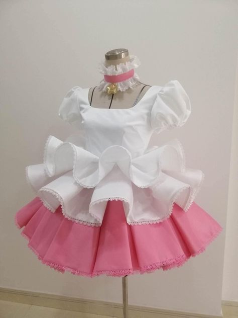 Cute Pastel Dress, Pink Idol Outfits, Magical Girl Outfit Ideas, Magical Girl Cosplay, Girly Costumes, Sakura Dress, Pink Cosplay, Magical Girl Outfit, Kawaii Outfit Ideas