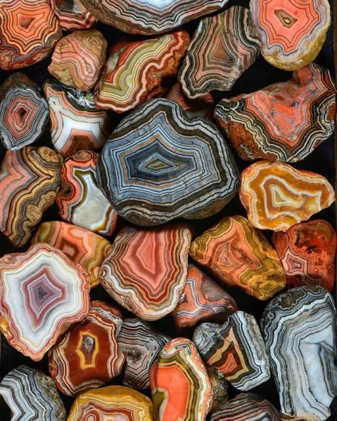 Wallpaper Schemes, Fairburn Agate, Agate Rocks, Geology Rocks, Pretty Rocks, Cool Rocks, Rocks Crystals, Beautiful Rocks, Rock Collection