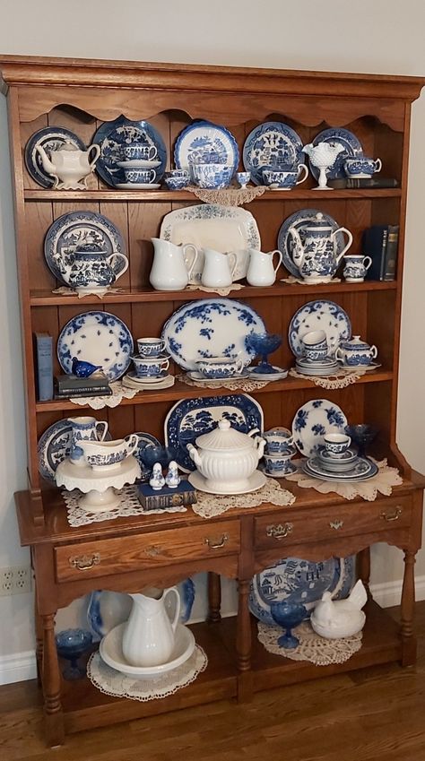 I finally feel like I have a complete blue willow collection in my welsh dresser. I have been working on it for awhile. Come visit for details. I will be making updates as I find more specialty pieces. Don't forget to follow for updates. #blue #willow #china #display #welsh #dresser #porcelain #vintage #hutch #antiques #collectibles Blue Willow China Display, Ironstone Display, Blue Willow Decor, China Cabinet Decor, Decorating With Blue And White Porcelain, Blue Willow China Pattern, Display Collections, Blue Willow Dishes, Vintage Hutch