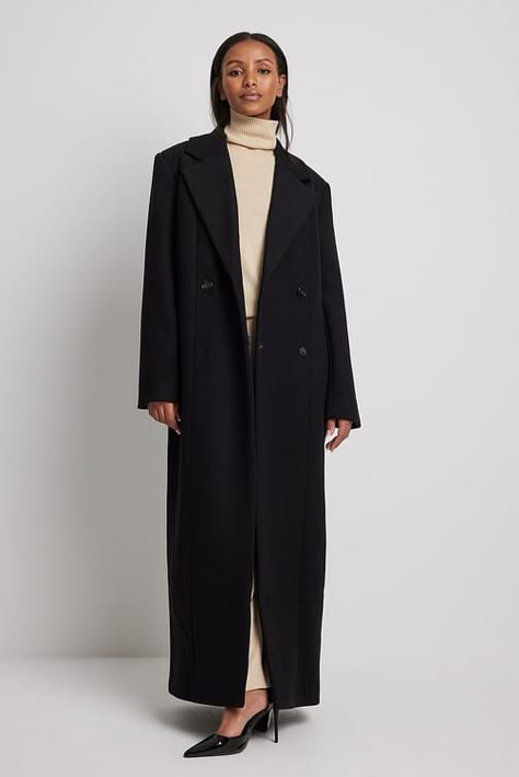 Women’s Outerwear | Outerwear online | na-kd.com Long Wool Coat Outfit, Maxi Coat Outfit, Black Coat Outfit Winter, Long Black Coat Outfit, Long Black Wool Coat, Wool Coat Outfit, Black Coat Outfit, Long Coat Outfit, Winter Items