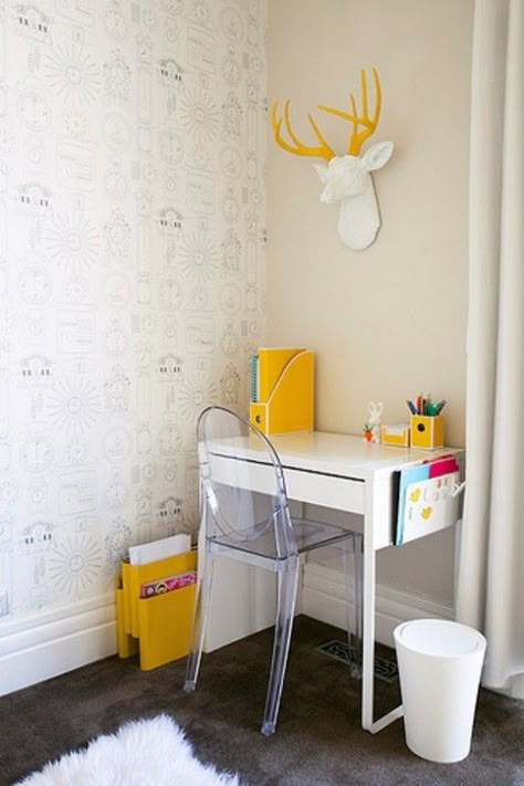 Workspaces for Kids: Micke Desk by Ikea Ikea Kids Desk, Ikea Molger, Ikea Bissa, Small Kids Desk, Ikea Micke Desk, Kids Homework Station, Ikea Micke, Micke Desk, Very Small Bedroom