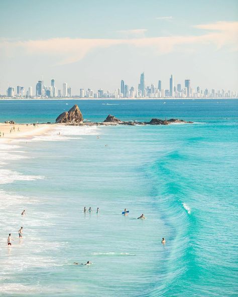 Gold Coast Australia Aesthetic, Wallpapers Aesthetic Iphone, Australia Gold Coast, Bucket List Activities, Melbourne Trip, Australia Bucket List, Australia Landscape, 2024 Travel, Gold Coast Queensland