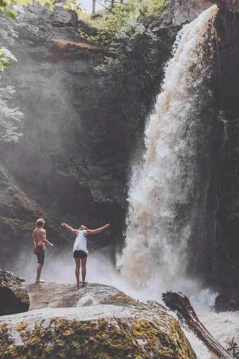 Waterfall a rad date cute couple love Two People, Happy Weekend, Oh The Places Youll Go, Adventure Awaits, Picture Display, Bushcraft, Beautiful World, The Great Outdoors, Just Go