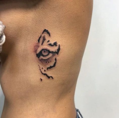 Thestral Tattoo, Tiger Eyes Tattoo, Lioness Tattoo, Leopard Tattoos, Lion Tattoos, Petit Tattoo, Tiger Tattoo Design, Tattoo Girls, Arrow Tattoo