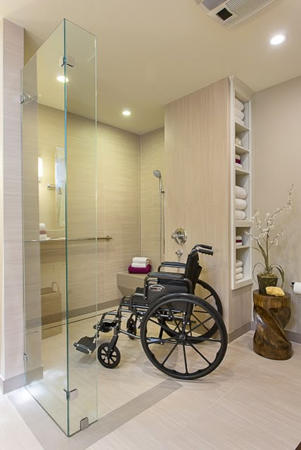 Universal Design Bathroom, Handicapped Bathroom, Accessible Bathrooms, Accessible House, Accessible Bathroom Design, Ada Bathroom, Age In Place, Accessible Home, Mold In Bathroom