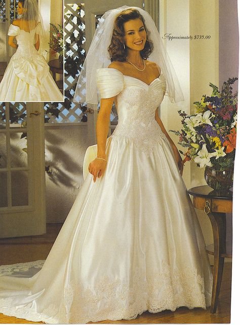 A wedding dress I tried on and almost wore for my wedding Wedding Dresses 90s, Wedding Dress 80s, Wedding Dresses 80s, 1980s Wedding Dress, 90s Wedding Dress, 1980s Wedding, Style Année 80, 80s Wedding, Wedding Dress Costume