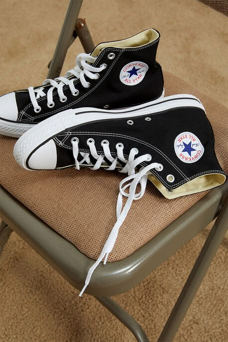 Converse Chuck Taylor Black, White High Top Shoes, Chuck Taylor Black, Dr Shoes, Black Converse, White Converse, Hype Shoes, Aesthetic Shoes, Ankle Support