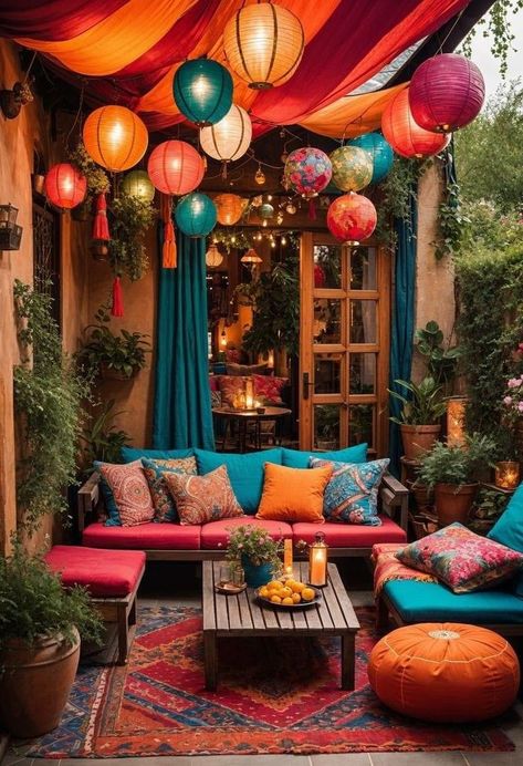 Screened In Patio Decorating Ideas, Backyard Tent Ideas, Boho Outdoor Space, Outdoor Restaurant Patio, Pool House Decor, Tent Ideas, Garden Vertical, Backyard Tent, Colourful Artwork