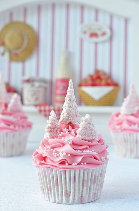 Cupcake Receptek, Christmas Tree Cupcakes, Torte Cupcake, A Pink Christmas, Christmas Sweets, Christmas Cakes, Christmas Cupcakes, Yummy Cupcakes, Cupcake Cake