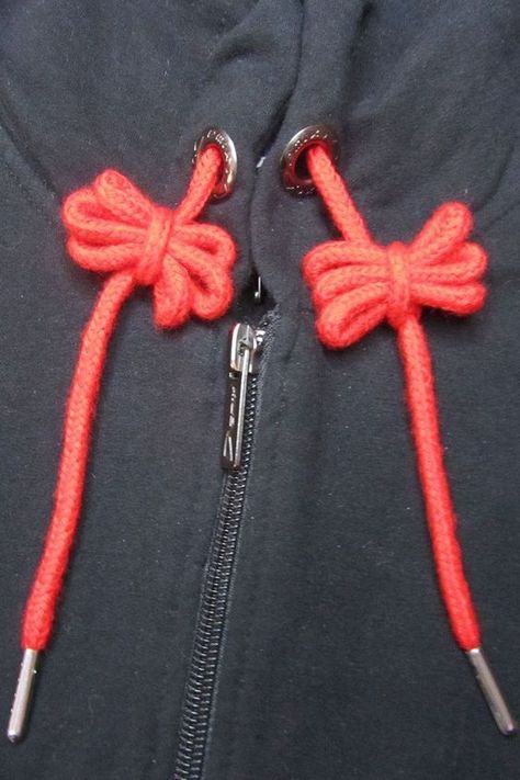 Hoodie String Knots Step By Step, Ways To Lace Shoes, Free Macrame Patterns, Diy Clothes Hacks, Decorative Knots, Diy Step By Step, String Crafts, Knots Diy, Bow Tutorial