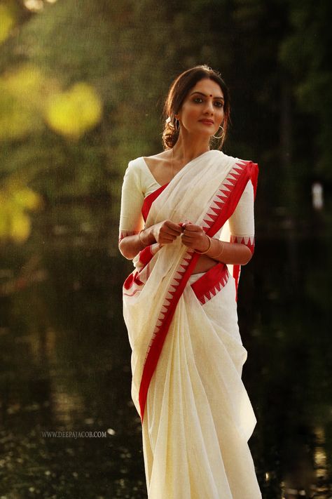 www.DeepaJacob.com Aesthetic Bengali Saree Look, Durga Pooja Outfit Ideas, Saraswati Puja Saree Look Bengali, Bengali Saree Aesthetic, Bengali Attire, Red And White Saree, Bride Fashion Illustration, Saree Shoot, Durga Pooja