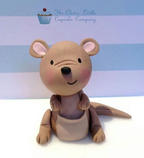 Cute Kangaroo Jumping Clay, Fondant Animals, Clay Things, Fondant Tutorial, Fondant Decorations, Fondant Toppers, Polymer Clay Animals, Fondant Figures, Clay Figurine