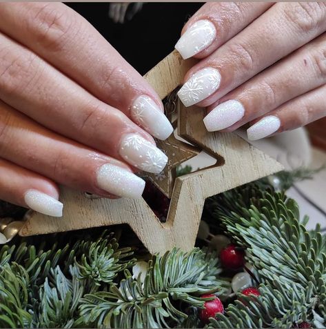 Nails Skiing, White Snow Nails, Snow Nails, December Nails, Nails Winter, Snow Skiing, Beauty Ideas, Winter Snow, Winter Nails