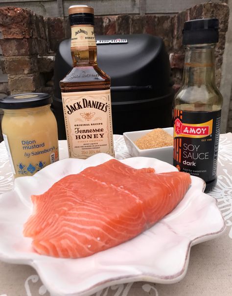 A great recipe for hot smoked salmon in a Honey Jack Daniels marinade - and I'm smoking it in my fabulous Char-Broil Big Easy barbecue Char Broil Big Easy Recipes, Jack Daniels Honey Recipes, Honey Jack Daniels, Jack Daniels Marinade, Big Easy Cooker, Charbroil Big Easy Recipes, Big Easy Turkey Fryer, Jack Daniels Recipes, Big Easy Recipes