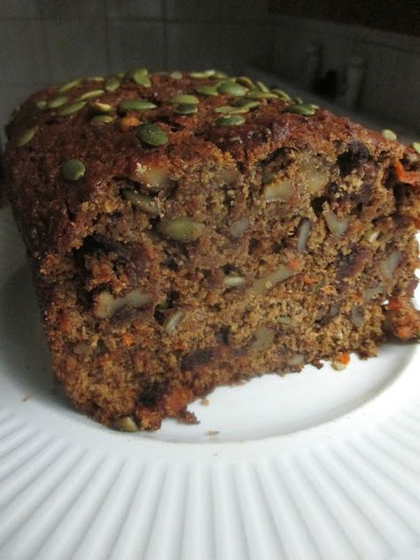 Banana Date And Walnut Loaf, Date And Banana Recipes, Carrot Cake Recipe Nigella, Banana Date Nut Bread, Banana Nut Loaf, Banana And Date Loaf, Banana Carrot Bread, Cake Loaves, Date And Walnut Loaf