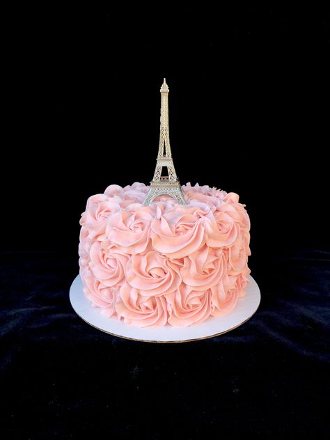 Eiffel tower cake Paris Birthday Cake, Paris Birthday Cakes, Best Birthday Cake Designs, Skateboard Cake, Paris Themed Cakes, Eiffel Tower Cake, Paris Cake, Cake Paris, Paris Themed Birthday Party