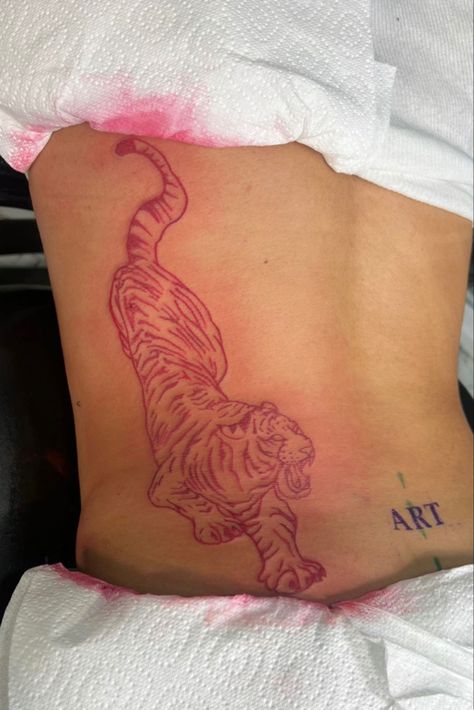 Tiger Thigh Tat, Tiger On Hip Tattoo, Pretty Tattoos For Women Back, Tiger Thigh Tattoo For Women, Horizontal Back Tattoo, Hip Tattoo Men, Work Of Art Tattoo, Red Tiger Tattoo, Tight Tattoo