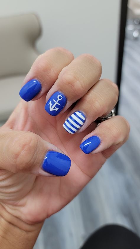 Nail Designs For Cruising, Cruise Inspired Nails, Cruise Manicure Ideas, Short Cruise Nails, Cruise Ship Nails, Summer Cruise Nails, Cruise Nails Bahamas, Nails For Cruise Vacations, Disney Cruise Nails