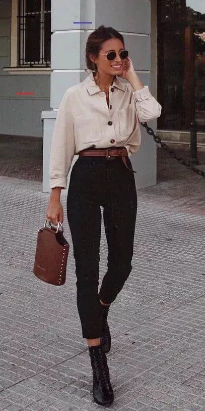 Dress Like An Italian Woman and Look Elegant Daily with our Popular Italian Style Guide | La Belle Society Italian Summer Aesthetic Outfit, Dress Like An Italian Woman, Bombshell Look, Italian Summer Outfits, Business Casual Outfits For Women, Italian Women, Italian Summer, Themed Outfits, Business Casual Outfits