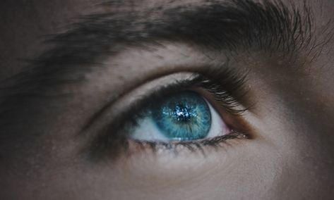 Blue Eyes Aesthetic, Blue Eyed Men, Eye Exercises, Eye Sight Improvement, Eye Photography, Aesthetic Eyes, Take Better Photos, Red Queen, Throne Of Glass